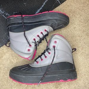 Nike ACG weather boots